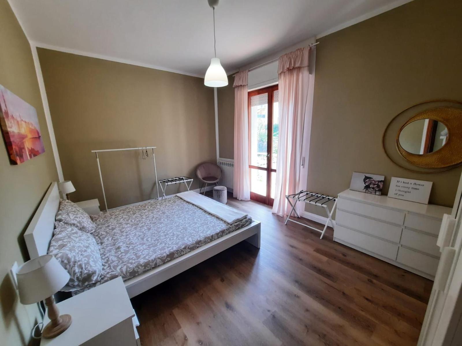 Dimora Stella Di Aprile Apartment Специя Екстериор снимка
